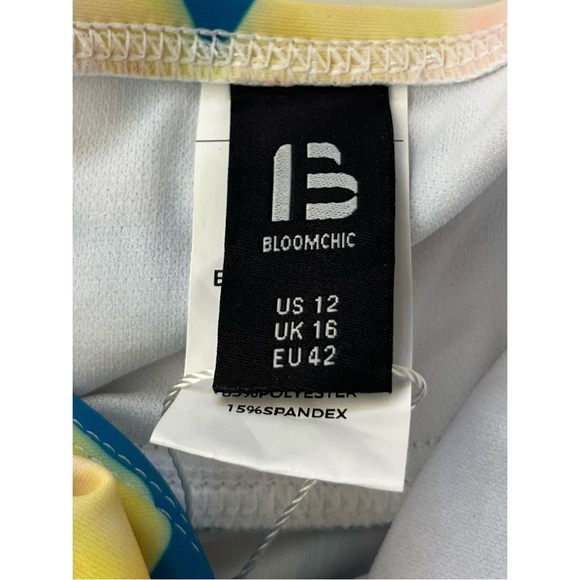 BloomChic Women’s Graphic Print Knotted Front Tiered Tankini Swim Top Size 12 - Picture 5 of 13